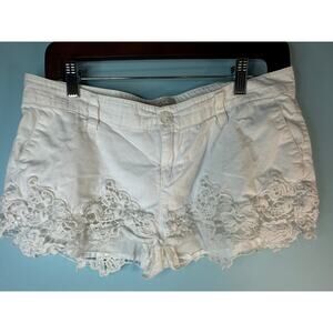 Lucky Brand white shorts intricate lace embroidery accents on hem 27